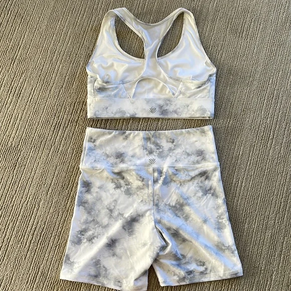 Womens workout set - Picture 2 of 4